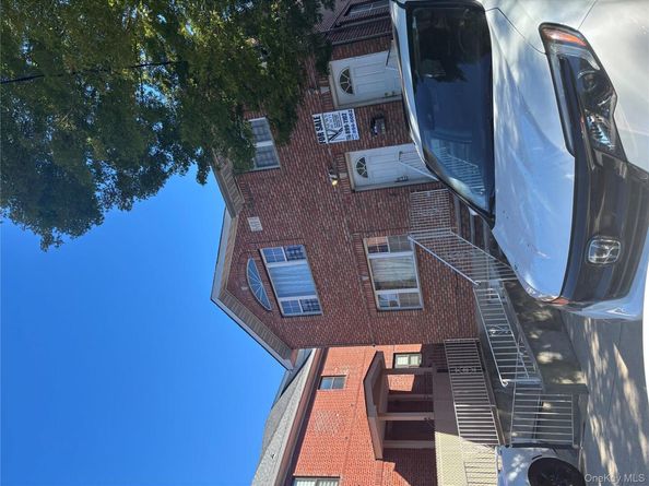 10443 Ditmars Boulevard, East Elmhurst NY 11369