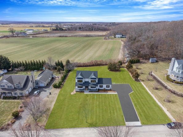 85 Roanoke Court, Riverhead NY 11901