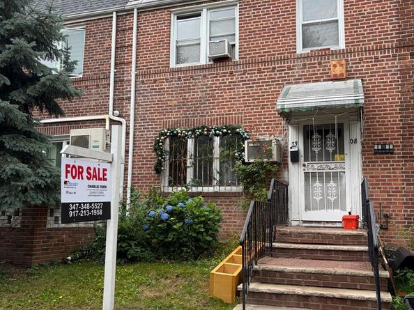 7508 169TH Street, Fresh Meadows NY 11366