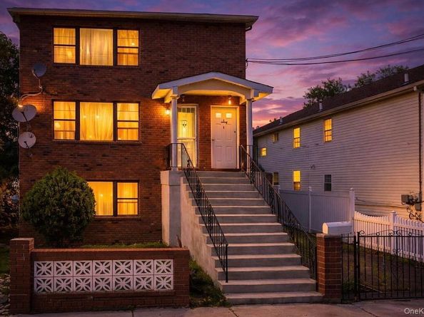 23515 Bentley Road, Rosedale NY 11422