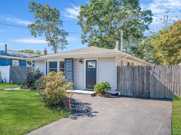 6 Bonny Drive, Mastic NY 11950