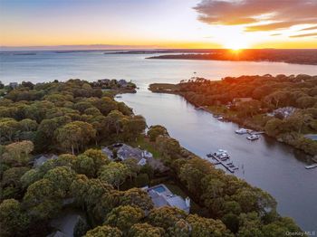 8 Fish Creek Lane