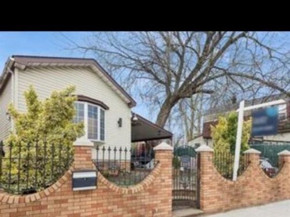 5922 Cooper Avenue, Glendale NY 11385