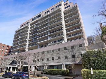 1020 Warburton Avenue