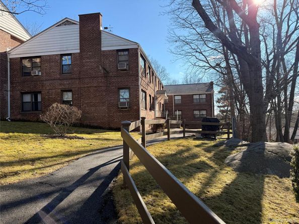 67 Rockledge Road 1B, Hartsdale NY 10530