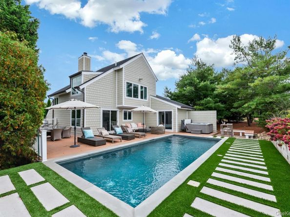 33 Old Canoe Place Road, Hampton Bays NY 11946