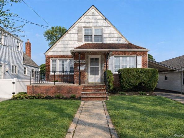 33 McKee Street, Floral Park NY 11001