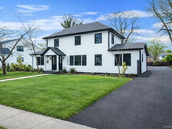 200 Evans Avenue, Freeport NY 11520