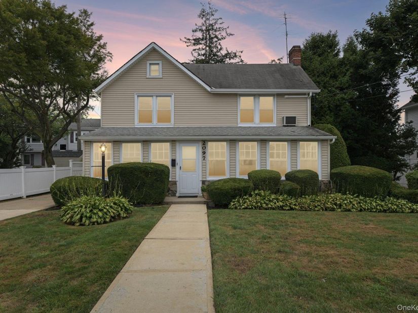 2097 Washington Avenue, Seaford NY 11783