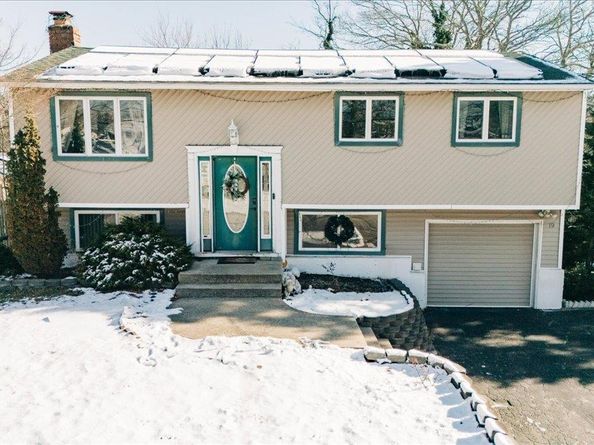 19 Biscayne Drive, Selden NY 11784