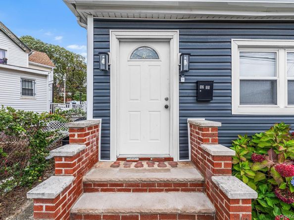 1211 Brunswick Avenue, Far Rockaway NY 11691