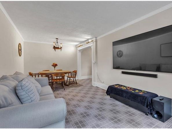 51 White Oak Street 2A, New Rochelle NY 10801