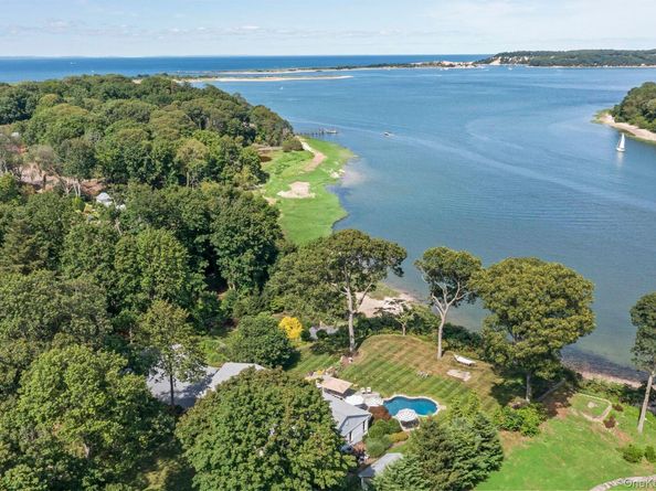 88 Dyke Road, Setauket NY 11733