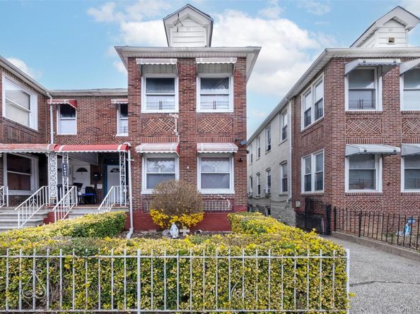 2541 Holland Avenue, Bronx NY 10467