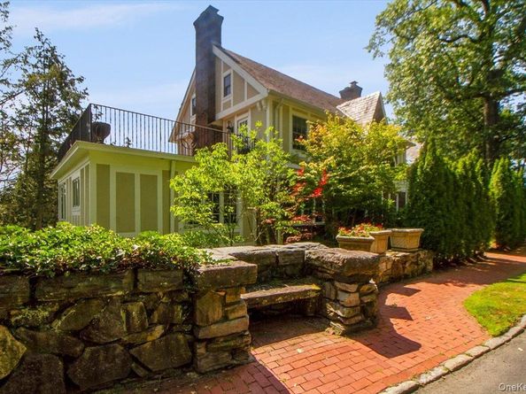 110 Edgemont Road, Scarsdale NY 10583