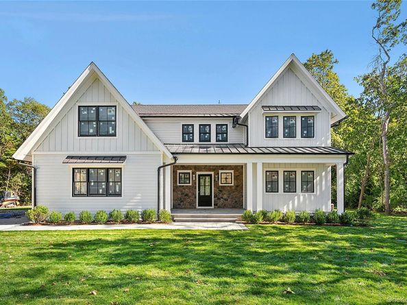 32 North Bay Avenue, Eastport NY 11941