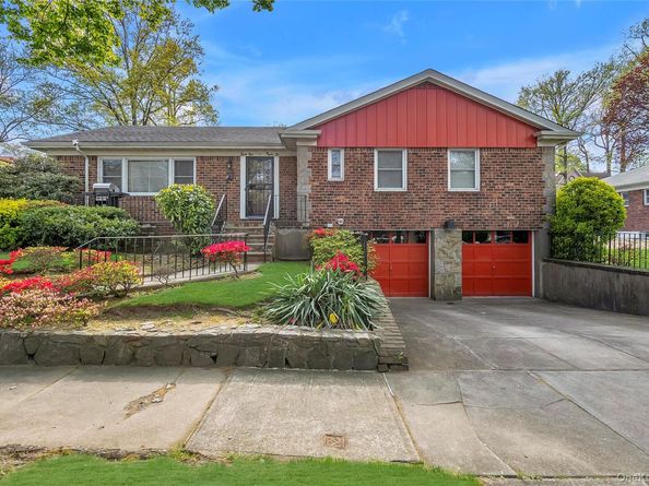 61-46 213th Street, Bayside NY 11364
