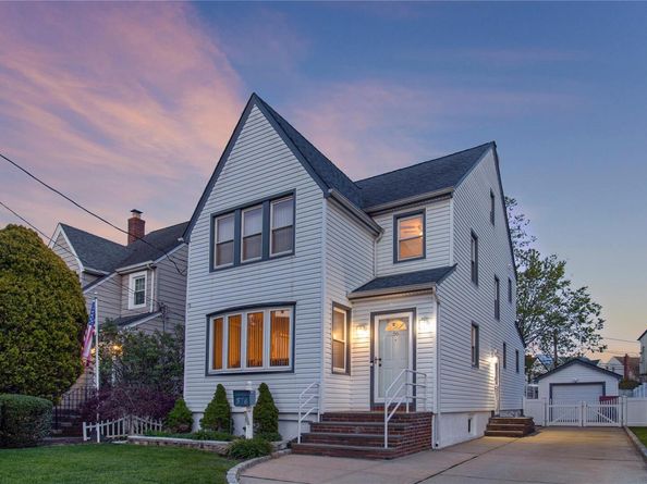 56 Liggett Road, Valley Stream NY 11581