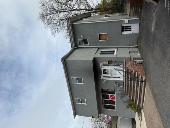 215 Spring Street, Lawrence NY 11559
