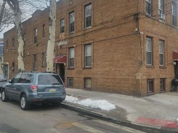567 Ashford Street