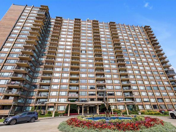 166-25 powells cove Boulevard 17G, Beechhurst NY 11357