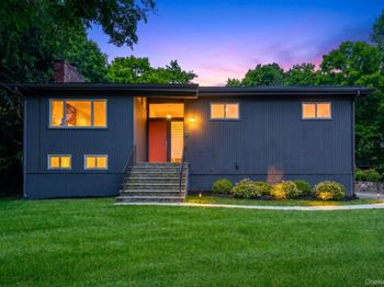 27 Lakeview Avenue W
