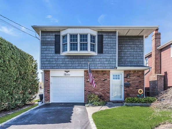 12 Spring Street, Lindenhurst NY 11757
