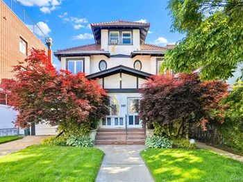84-21 Beverly Road