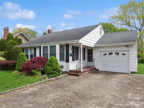276 Fishel Avenue, Riverhead NY 11901