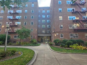 44-69 Kissena Boulevard