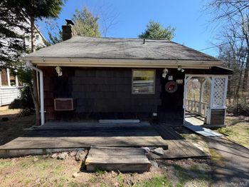 6 N Shenorock Drive