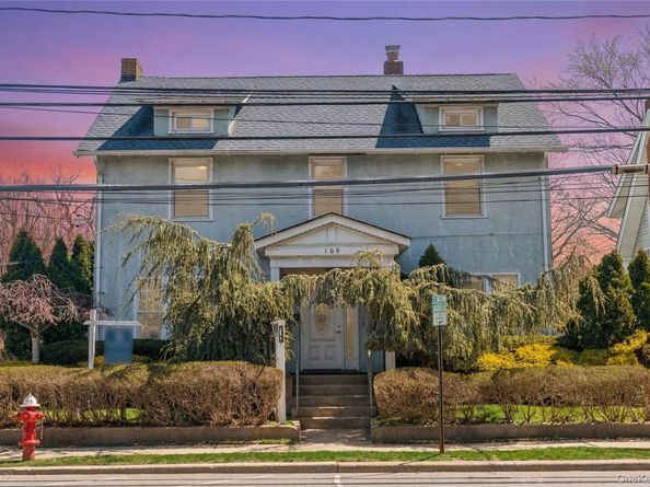 108 Hempstead Avenue, Lynbrook NY 11563