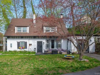 25 Whitewood Avenue