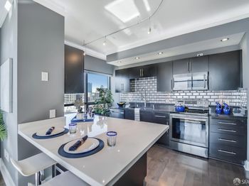 88 East San Fernando Street