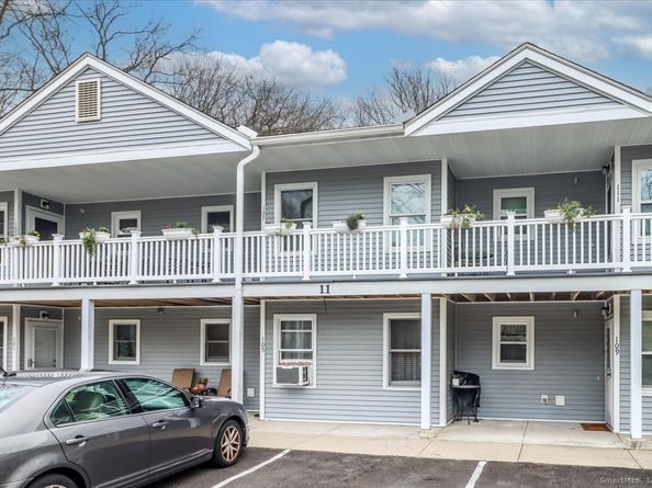 107 Hidden Knolls Circle 107, Monroe CT 06468