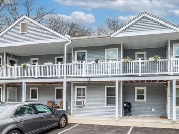 107 Hidden Knolls Circle