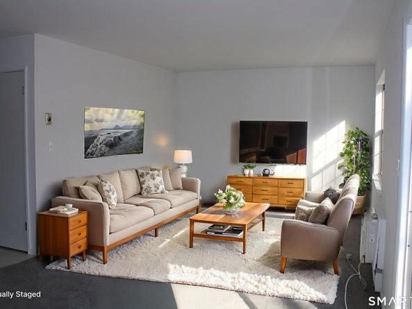 39 Woodway Road APT C7, Stamford CT 06907