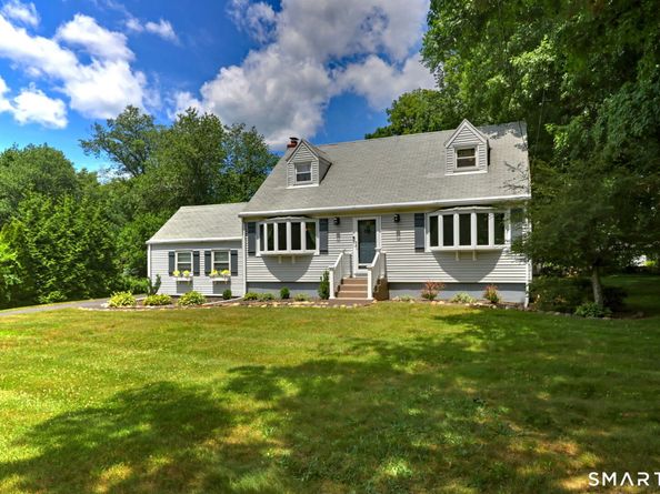 48 Linley Road, Trumbull CT 06611