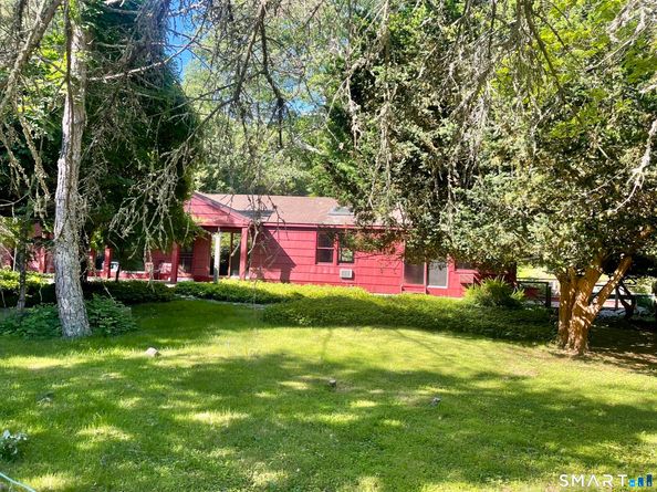 11 Tubbs Spring Drive, Weston CT 06883