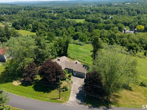 15 Valley View Road, Newtown CT 06470