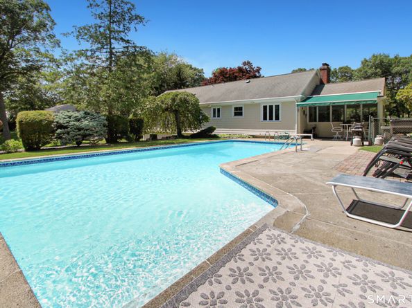21 Twin Circle Drive, Trumbull CT 06611