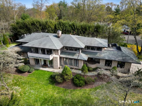 34 Canoe Brook Road, Trumbull CT 06611