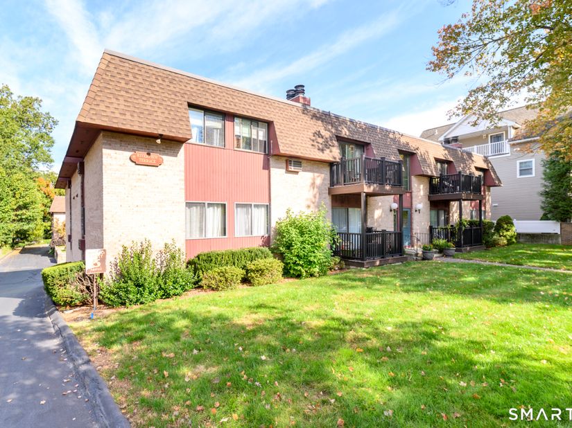 76 Maple Tree Avenue 3, Stamford CT 06906