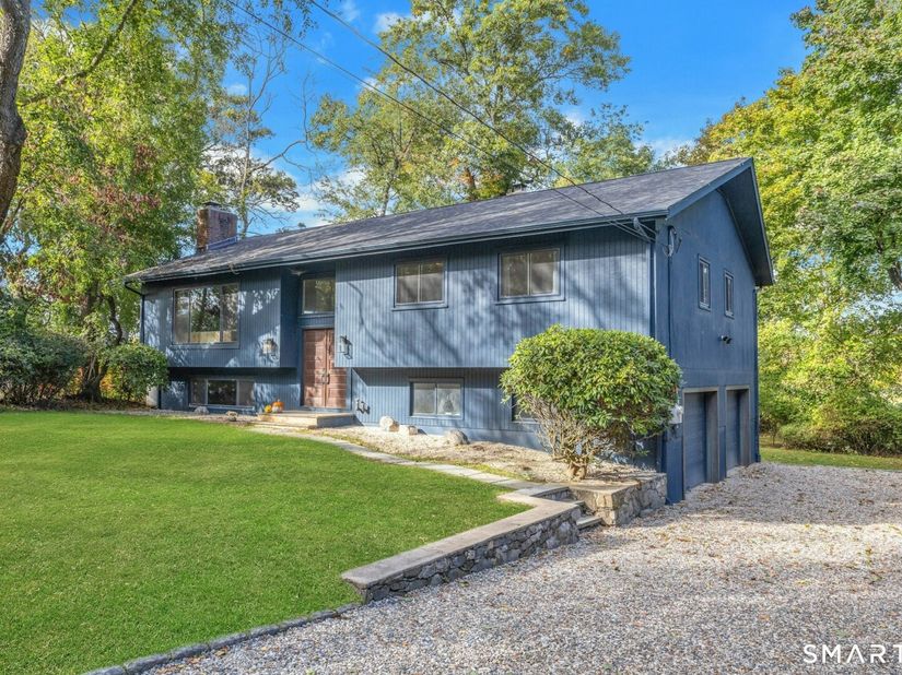 6 Splitrock Road, Norwalk CT 06854