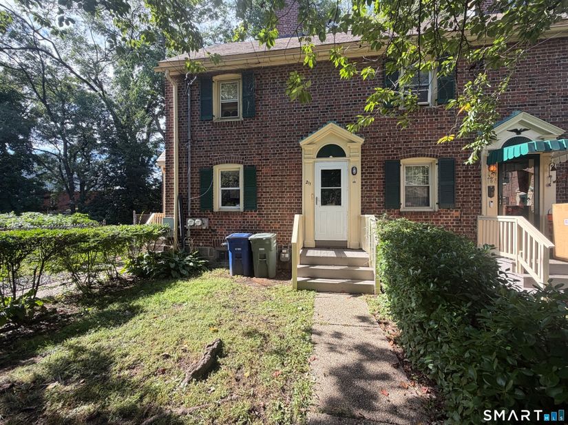 211 Alsace Street, Bridgeport CT 06604