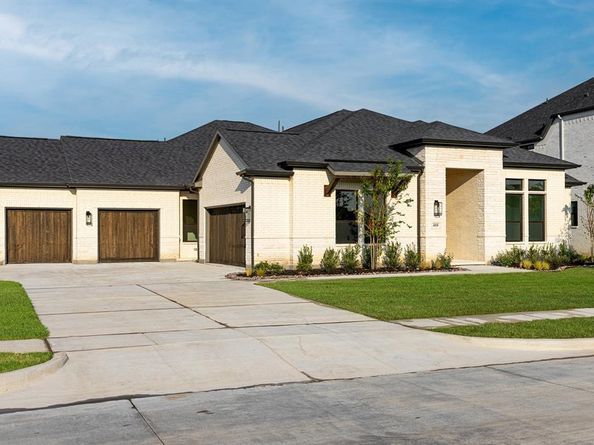 408  Double Eagle Court , Heath Texas 75032