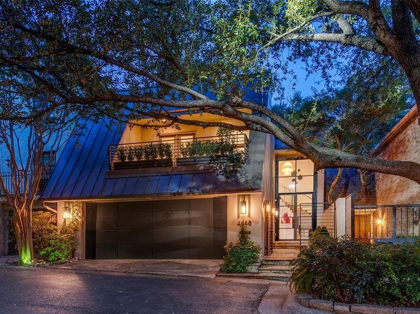 4648  Christopher Place , Dallas Texas 75204