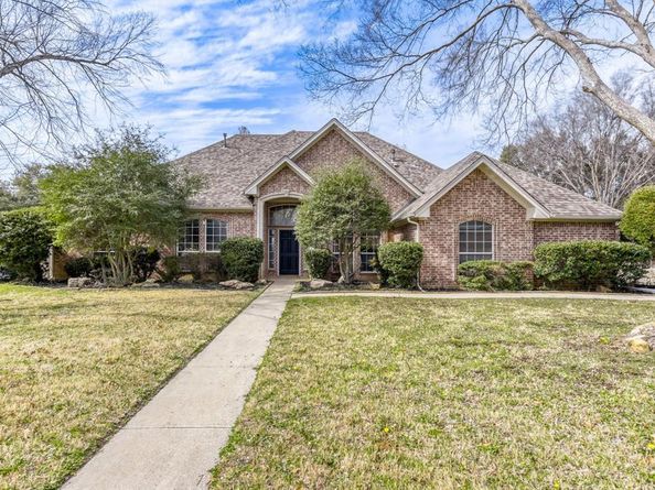 27  Wellington Oaks Circle , Denton Texas 76210