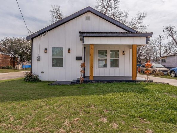 2332  Poplar Street , Dallas Texas 75215