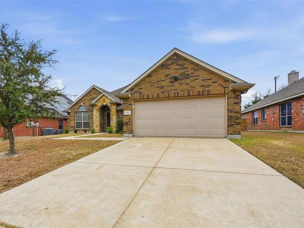 636  Martin Drive , DeSoto Texas 75115